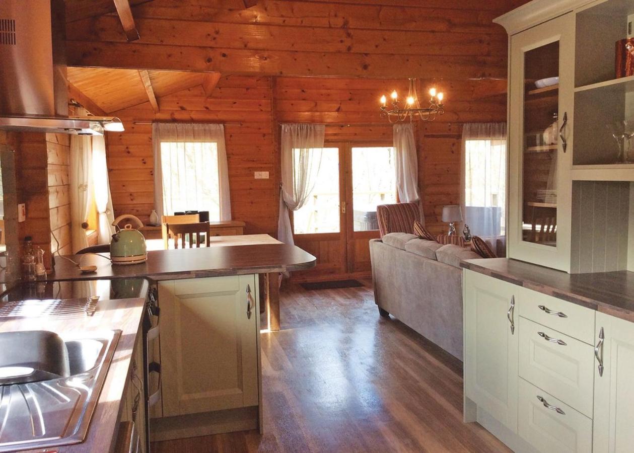 Mill Meadow Lodges Llanbister Exterior photo